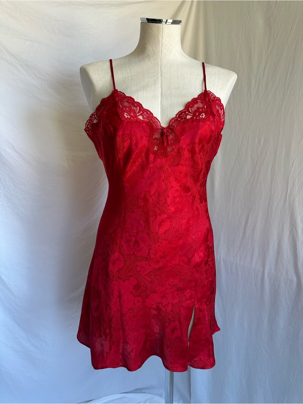 Vintage 90s Little Red Floral Lace Slip Dress | Size M